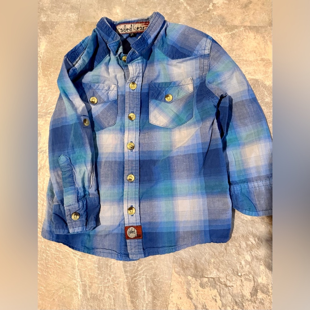 2T button up bundle - Picture 3 of 6